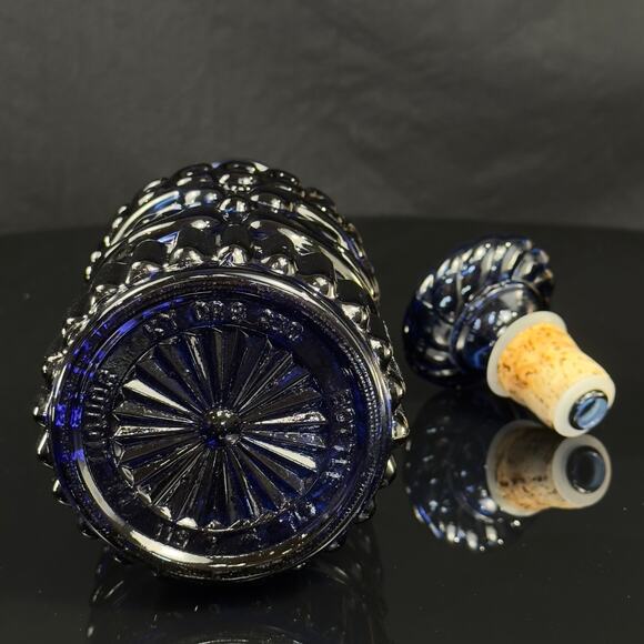 Cobalt Blue Glass Decanter Bottle Empty 11" Tall Vintage Jim Beam’s Bonded Beam - Picture 11 of 11